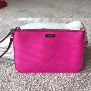 Kate Spade Wristlet - NEW!!!!